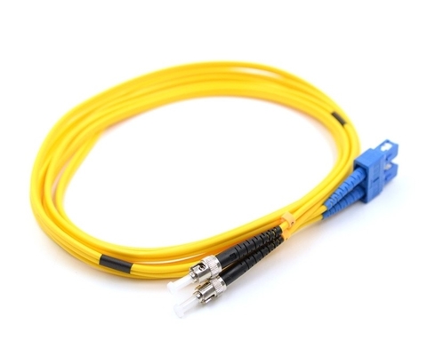 3.0mm Fibra óptica de patchcord con OFNP cable UPC/APC pulido longitud personalizada