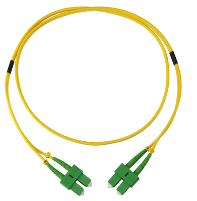 Cable de parche de fibra óptica de grado de telecomunicaciones con chaqueta de PVC/LSZH de 3,0 mm de diámetro y baja pérdida de inserción