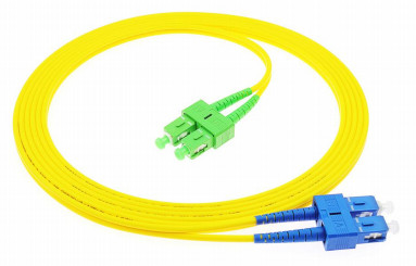3.0mm Diámetro del cable SC-SC Cordón de parche de fibra óptica simple/duplex con pérdida de retorno UPCSM≥50dB APCS≥60dB