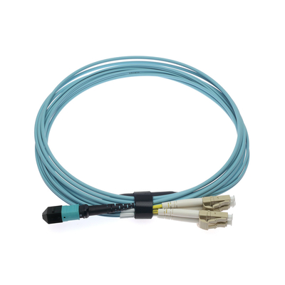 Diámetro de la fibra 50/125um Repetitividad ≤ 0,1 dB CPR MPO MTP Tipo polaco PC/APC