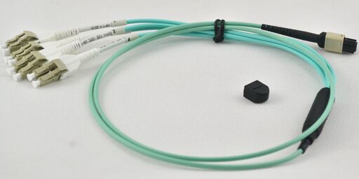 El cable de parche de ventilación MPO/MTP