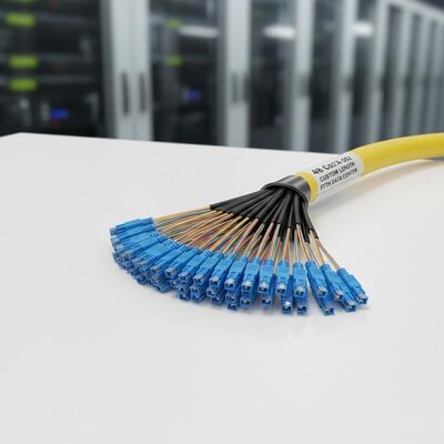 Cable de desconexión preterminado G657A OS2 de 48 núcleos con coleta de ventilador de longitud personalizada para centros de datos FTTH