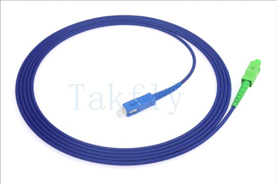 Cable de parche de fibra blindado Tubo de acero inoxidable y Kevlar reforzado Insensible a la flexión para FTTH, centros de datos y redes industriales