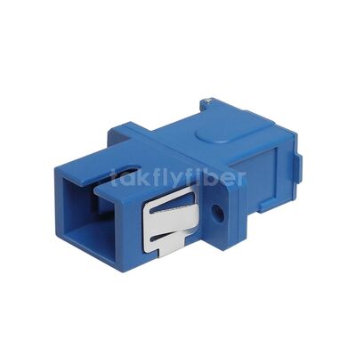 Adaptador SC Simplex. Fácil instalación y resistencia a altas y bajas temperaturas. Acoplador de fibra óptica para máxima transmisión de potencia.