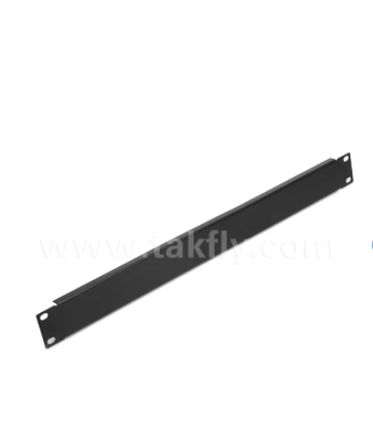 Panel de conexión en blanco de 1U: panel de relleno para montaje en rack de 19"