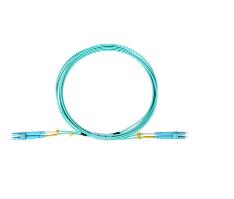 Cordón de remiendo de la fibra de OM3 50/125um LC al cable de fribra óptica 2.0m m a dos caras con varios modos de funcionamiento del LC Data Center