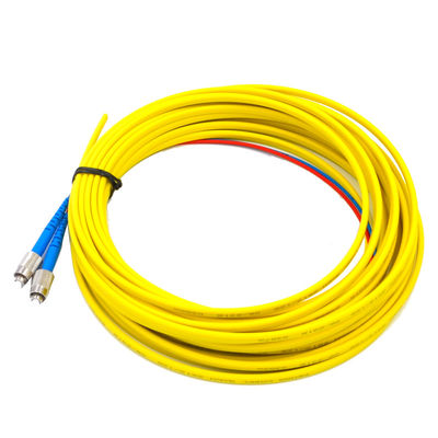 Modo amarillo a dos caras del cable plano de la coleta de la fibra óptica del PVC G657A1 de FC UPC solo
