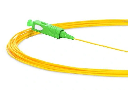 Coleta unimodal de la fibra óptica de SC/APC OS2 2.0m m G652D en la chaqueta amarilla de FTTx