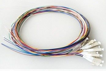 El color de las fibras OS2 SM de LC/APC 12 cifró la red de la coleta de la fibra óptica G657A1 de 0.9m m