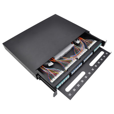 el panel de remiendo de la bandeja 1U del empalme de la fibra óptica de 96F LC con las coletas con varios modos de funcionamiento OM3
