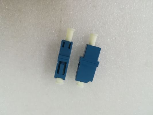 Adaptador a una cara con varios modos de funcionamiento unimodal del UPC del adaptador del LC APC de la fibra óptica