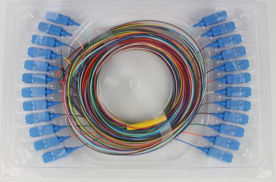 12 PVC unimodal del SC UPC los 9/125μM LSZH de la coleta de la fibra óptica del color