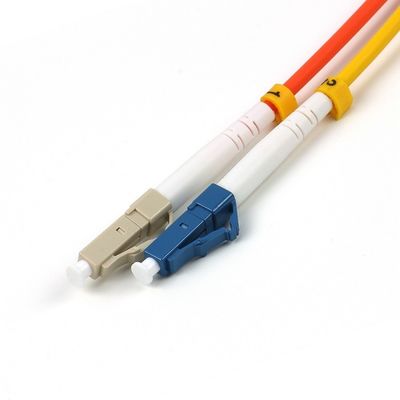 Modo de acondicionamiento de fibra óptica con baja pérdida de inserción ≤0.3dB
