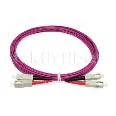 SC a dos caras del cable LSZH Violet Jacket del remiendo de la fibra óptica OM4 a SC 3.0m m 850nm