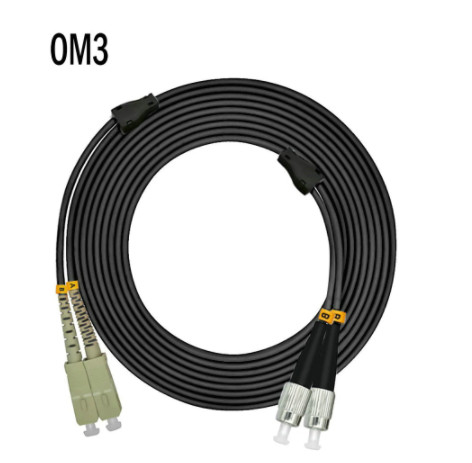 Cordón de parche de fibra óptica multimodo con longitudes personalizables y baja pérdida de inserción de &lt; 0,3 dB
