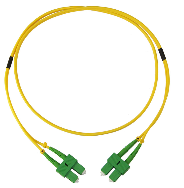 Cable de parche de fibra óptica de grado de telecomunicaciones con chaqueta de PVC/LSZH de 3,0 mm de diámetro y baja pérdida de inserción