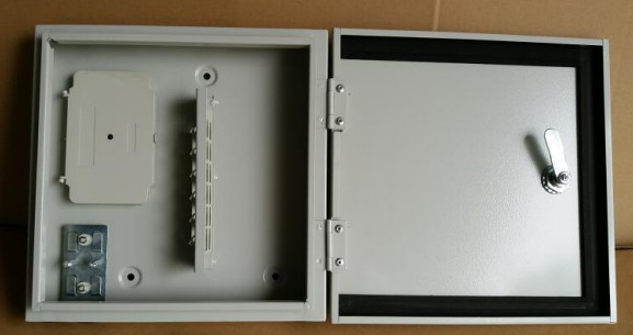 ODF-OW12B Marco de distribución de fibra óptica de tipo de pared exterior para cables ópticos exteriores, cables de parche óptico y colillas ópticas.