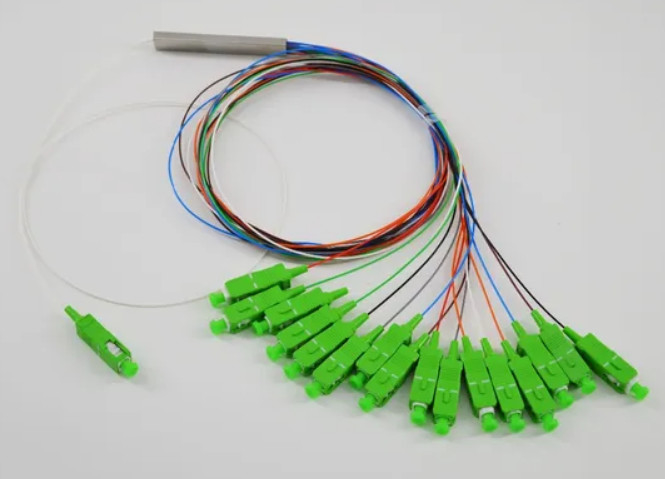 1X16 FTTX Mini tubo de acero de fibra óptica PLC divisor de cable de diámetro 0,9 mm para aplicaciones FTTX