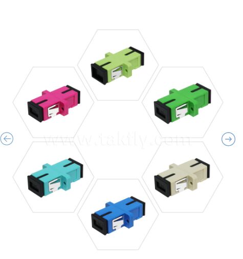 Adaptador SC Simplex. Fácil instalación y resistencia a altas y bajas temperaturas. Acoplador de fibra óptica para máxima transmisión de potencia.